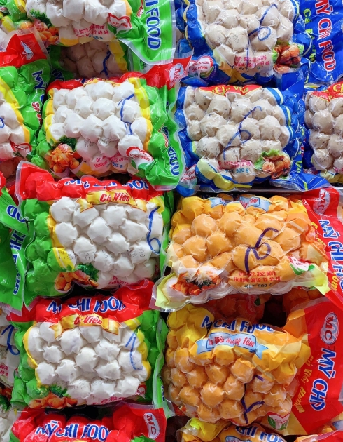 CÁ BÒ VIÊN CHIÊN XIÊN QUE MỸ CHI FOODS CHUYÊN BỎ SỈ CUNG CẤP SLL